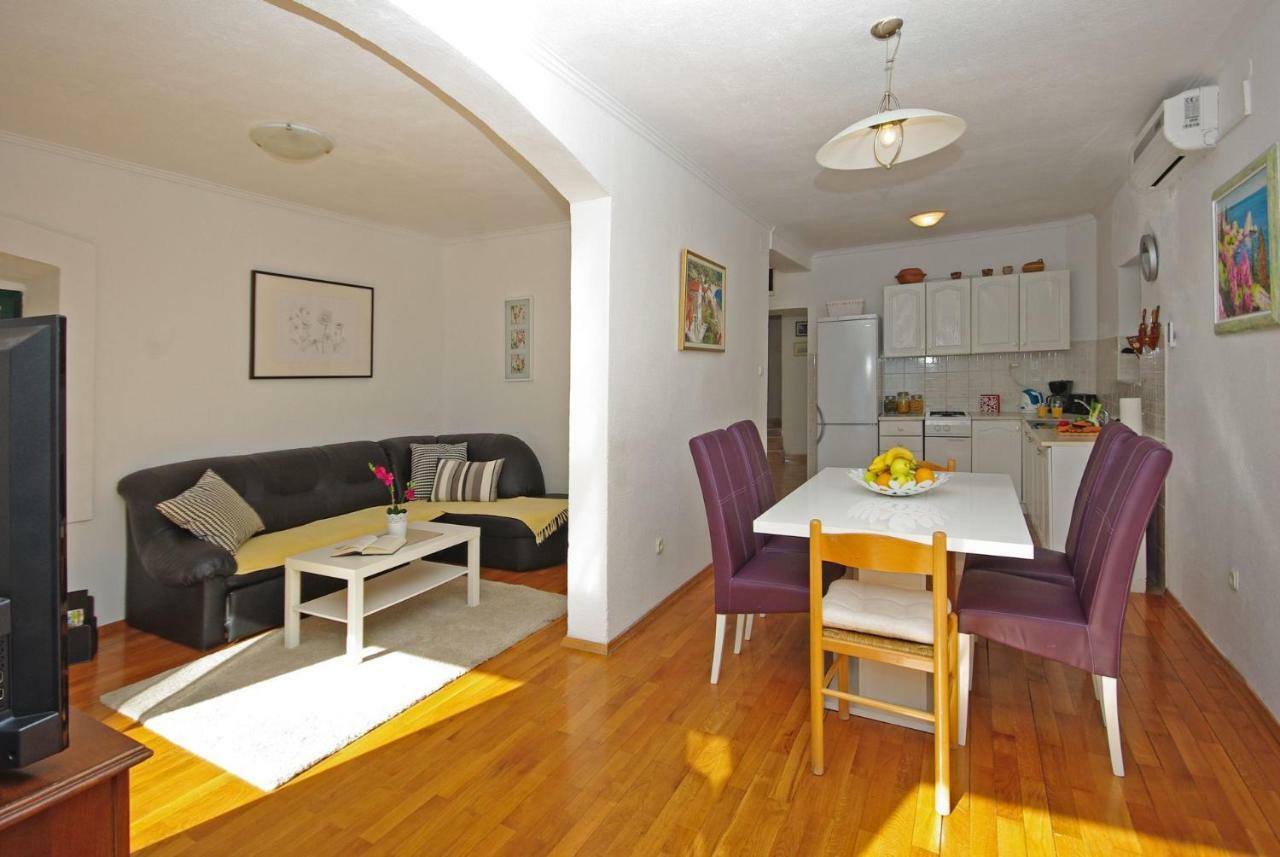 Steinhaus Dalmatien Apartment Podaca Exterior photo